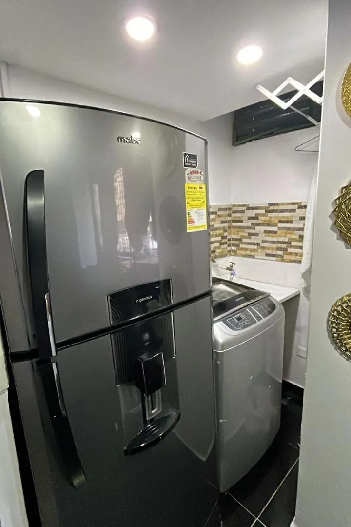Modern Stay Near Lleras Park Medellín 0*,  Kolumbia